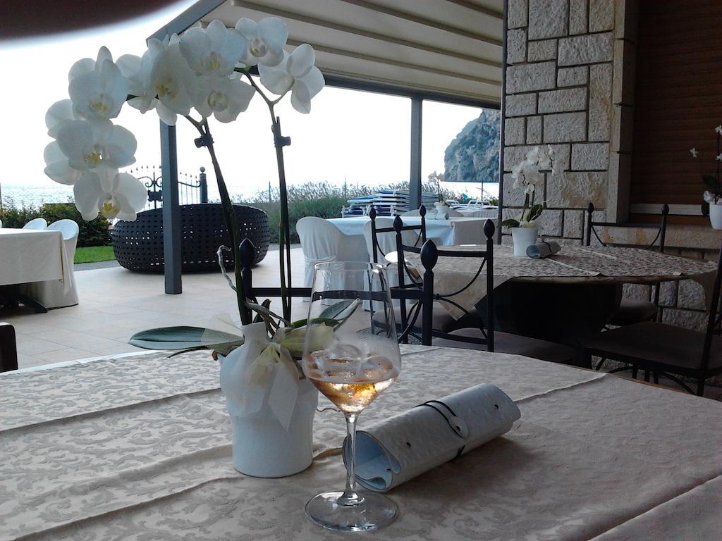 Torre Degli Ulivi Bed and Breakfast Tignale Εξωτερικό φωτογραφία