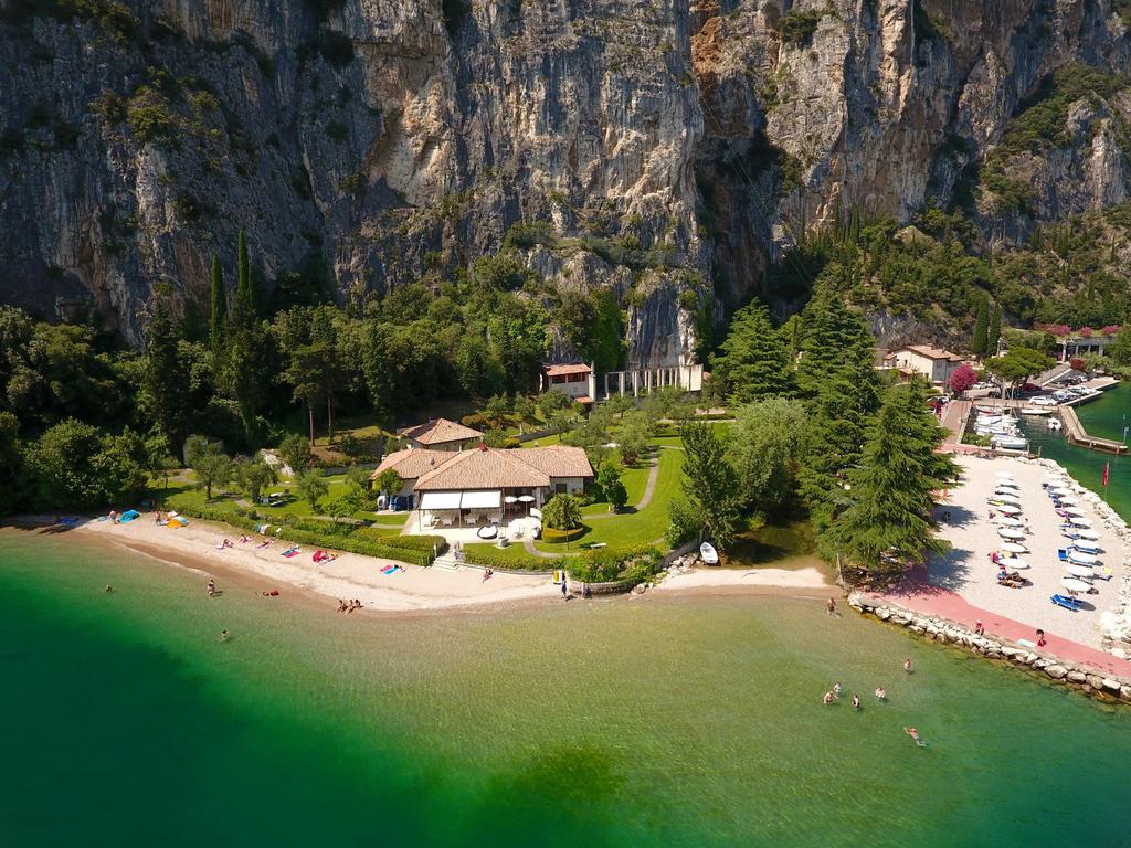 Torre Degli Ulivi Bed and Breakfast Tignale Εξωτερικό φωτογραφία